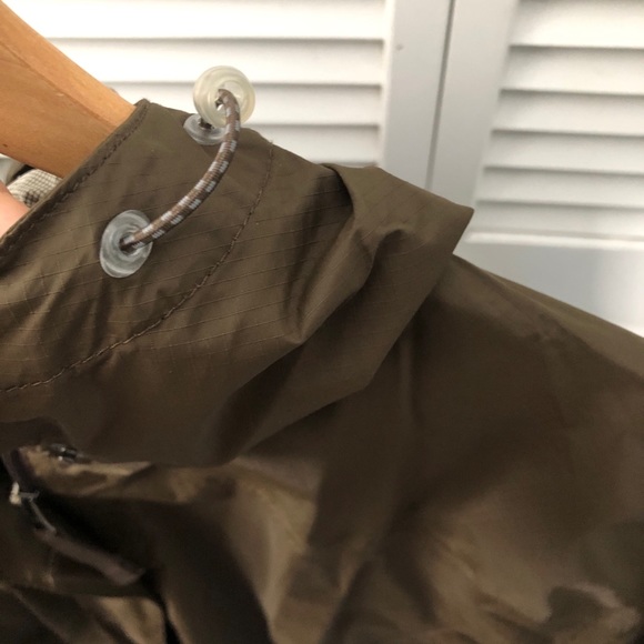 L.L Bean Rain Jacket - Picture 8 of 10